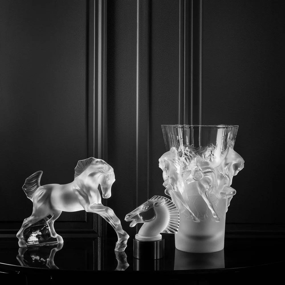 Equus vase - Image 4