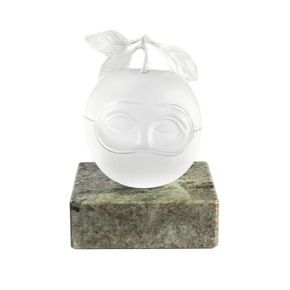 Le Prêtre marié - Left Apple, René Magritte and Lalique, 2023